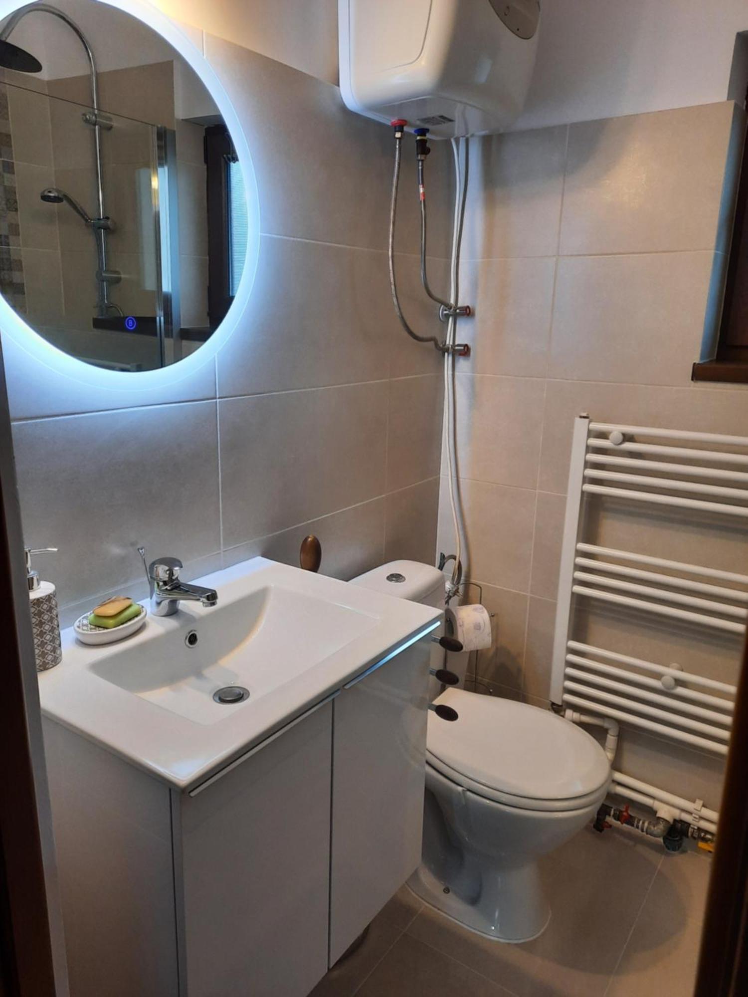 Casa Bunicilor Villa Ciprian Porumbescu Buitenkant foto